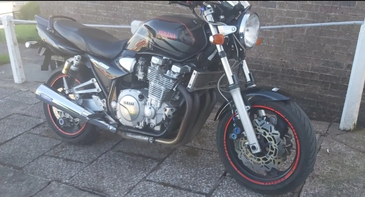 2004 Yamaha XJR 1300  Low Miles clean bike - Image 3