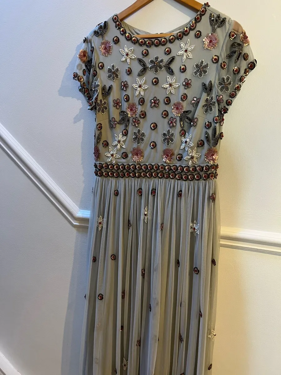 Dresses bundle - Image 1