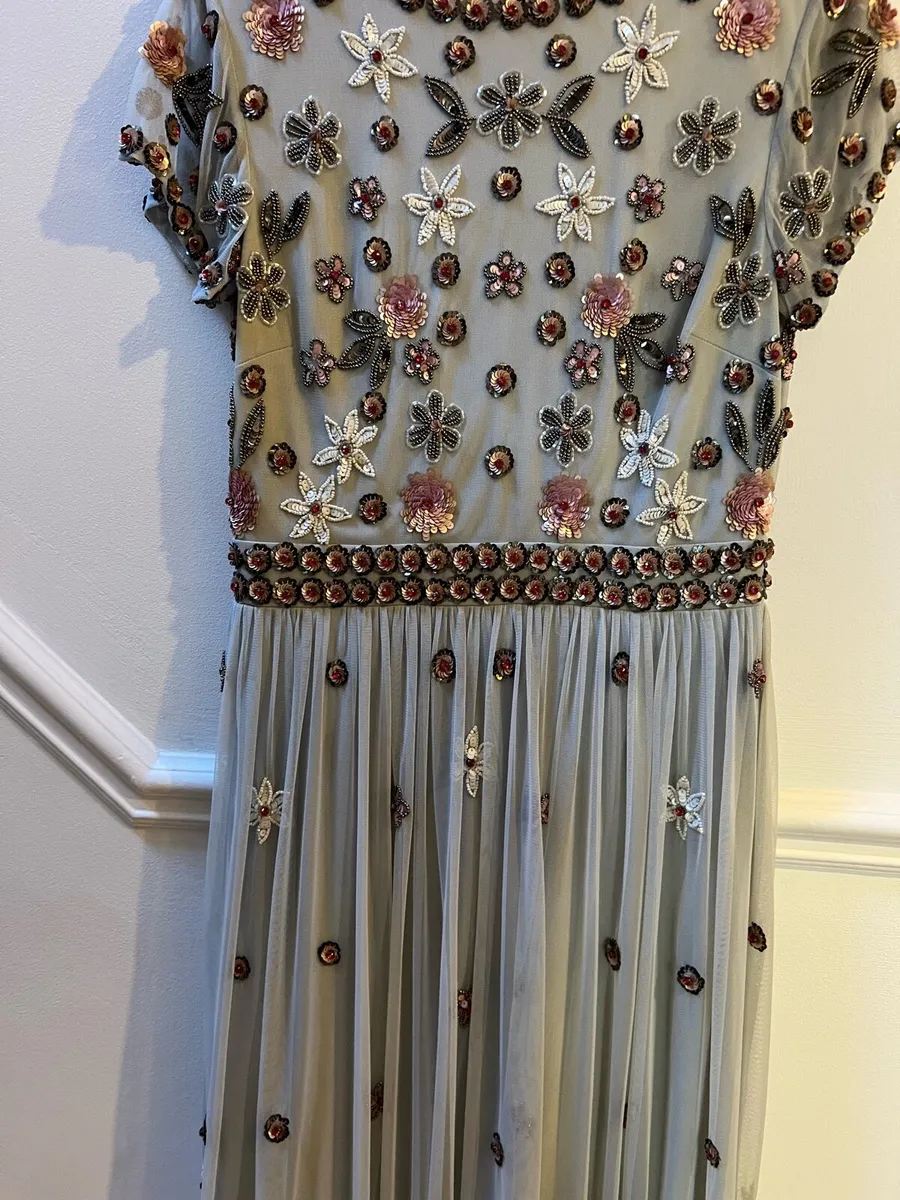 Dresses bundle - Image 2