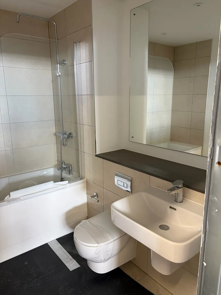 Bathroom pod - Image 3