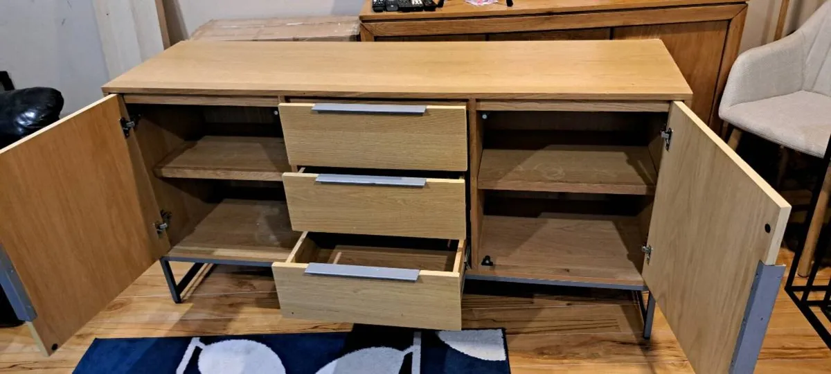 Sideboard with drawers - Image 2