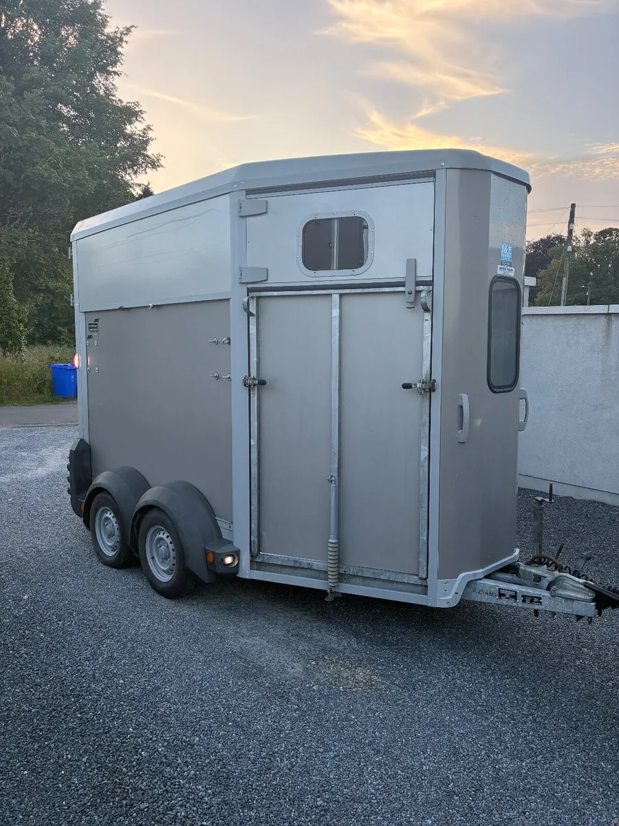 Ifor william HB506 horse trailer - Image 2