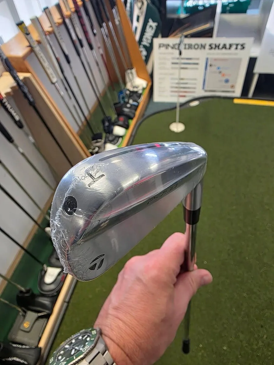 Brand New Taylormade P-790 2025 Forged 4 Iron - Image 3