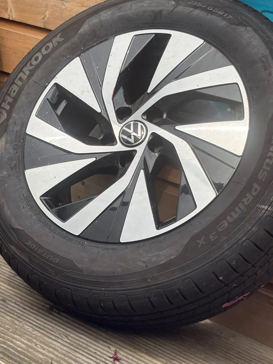 Vw alloy wheels - Image 1