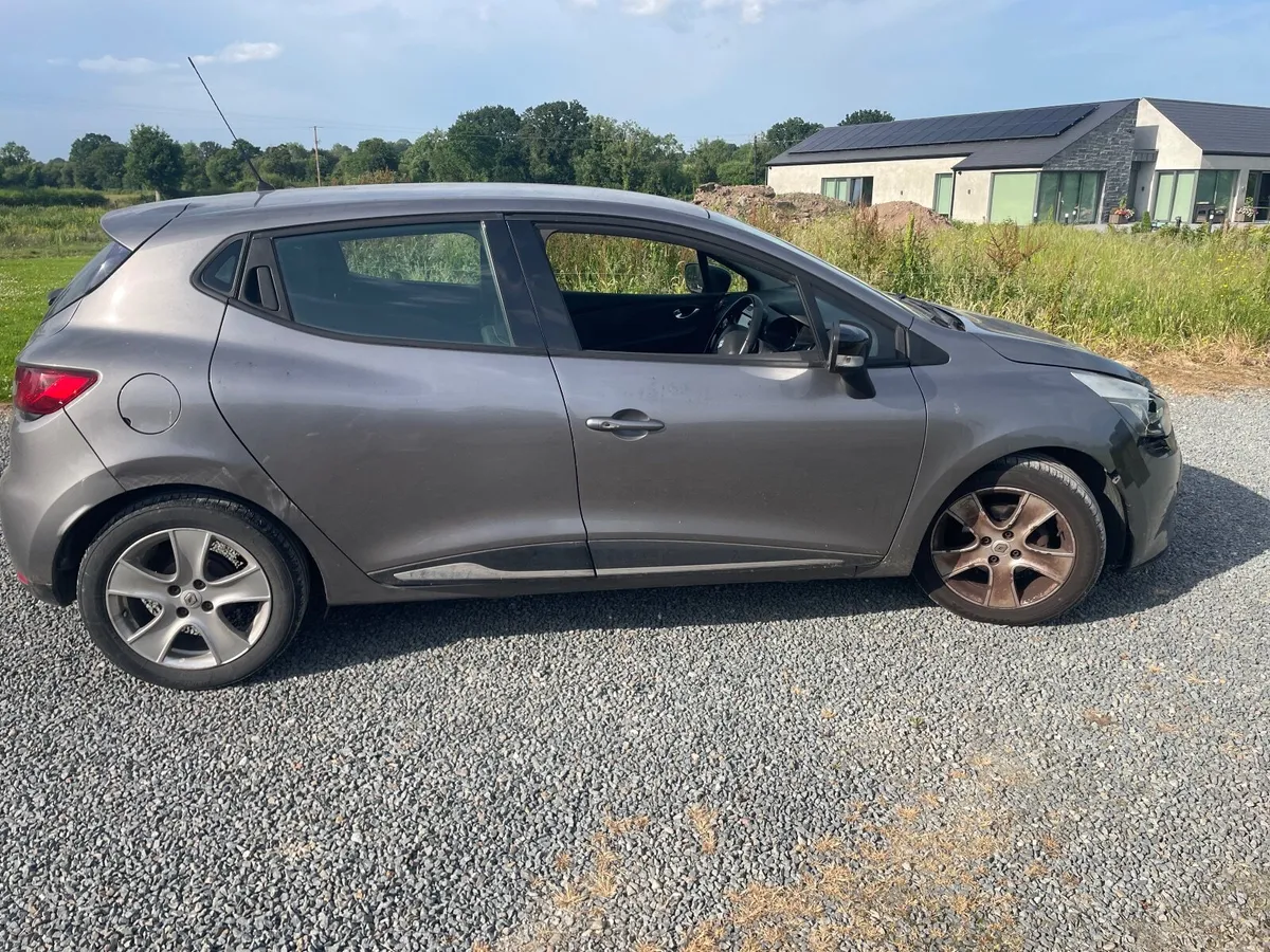 2016 Renault clio 1..2 - Image 2