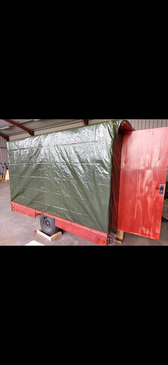Detailing vehicle trailer for business - Image 4