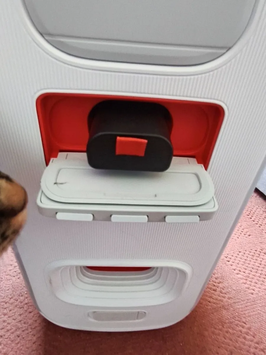JBL Bluetooth speaker - Image 4