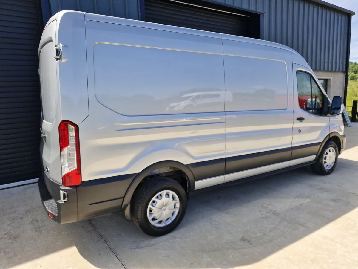 Ford Transit 2022 - Image 2