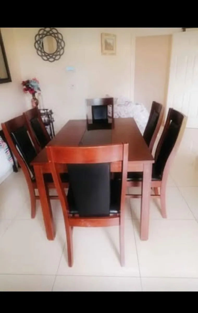 Dining Table and 6 chairs - Image 2