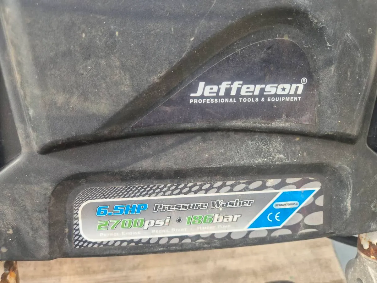 Pressure washer - Image 2