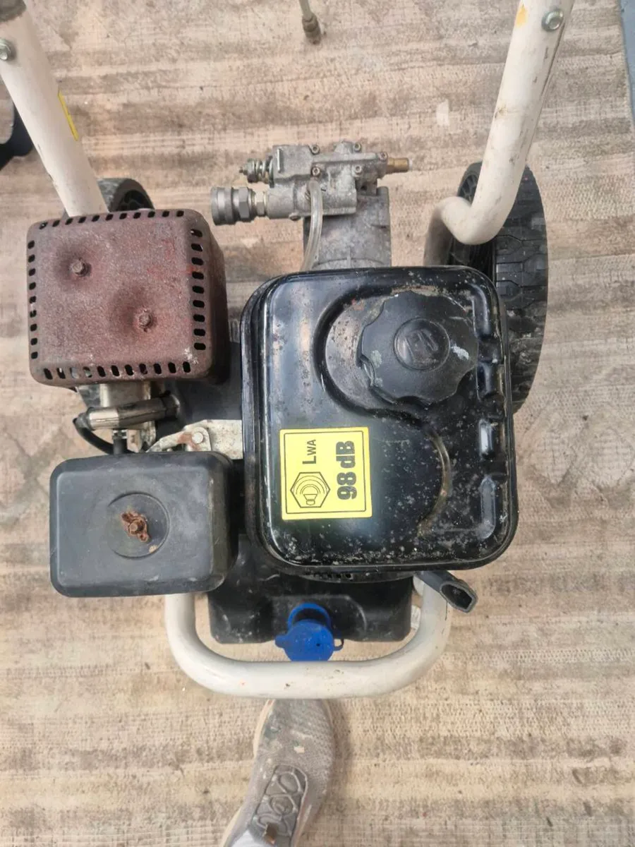 Pressure washer - Image 3