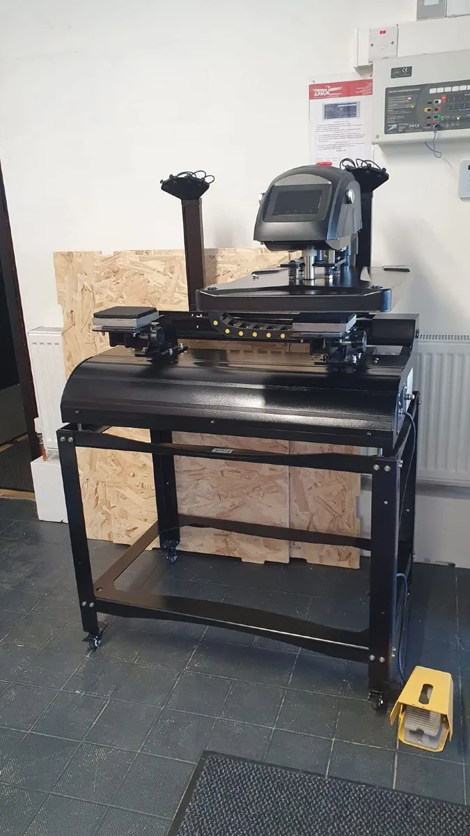 Professional Garment Heat Press Set up - Image 1