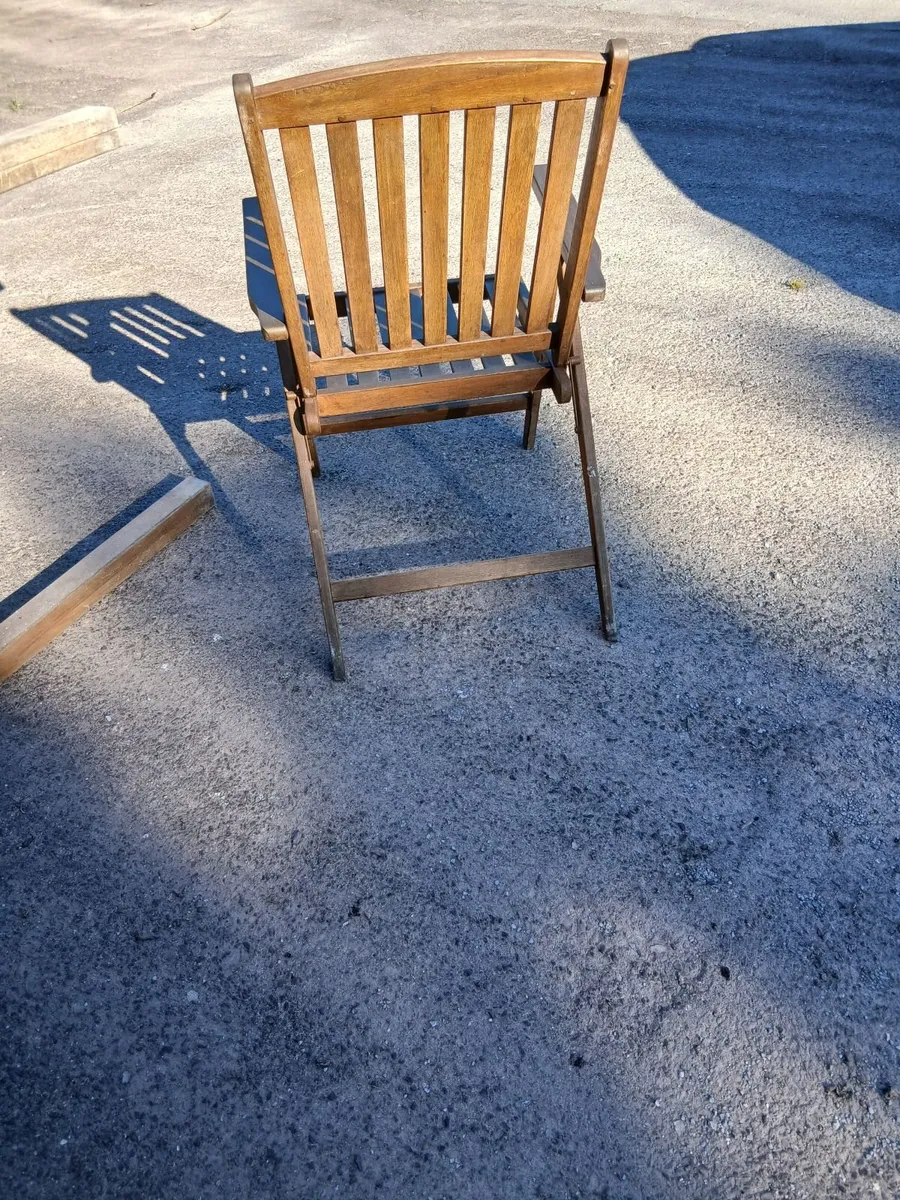 Solid teak Garden table and chairs - Image 1