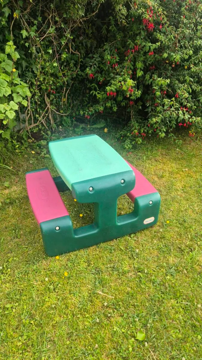 Little Tikes Piknik Table - Image 2