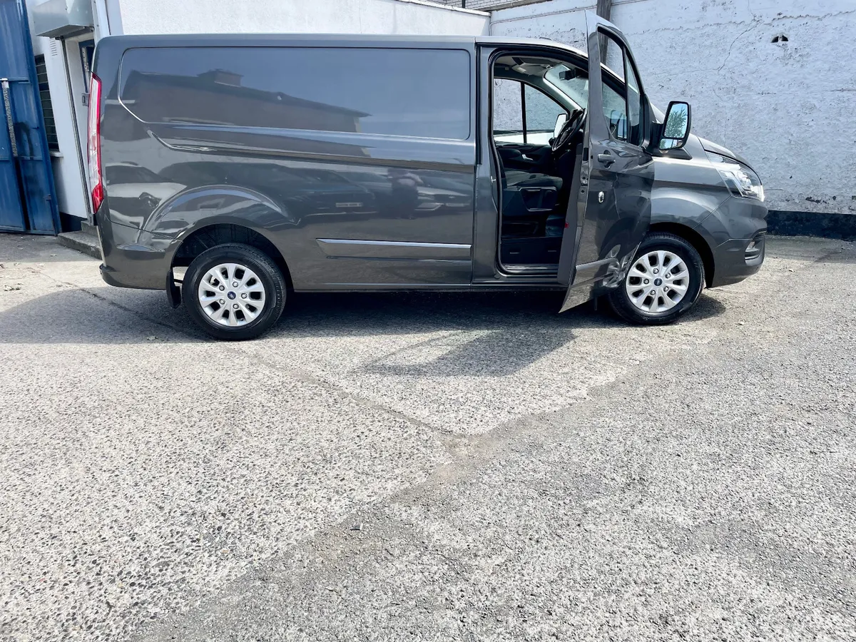 Ford Transit Custom L1 2.0TDCI 130BHP Limited,2023 - Image 4