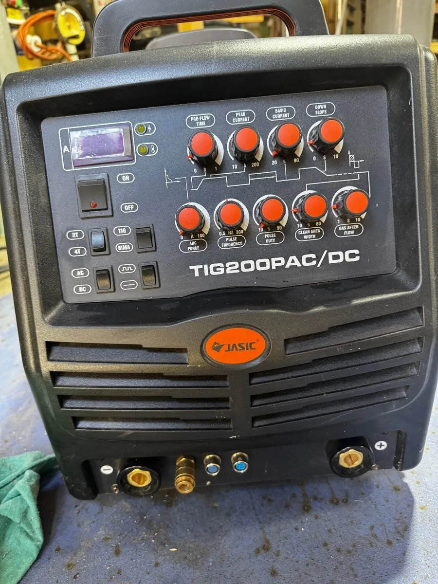 Tig Welder - Image 1