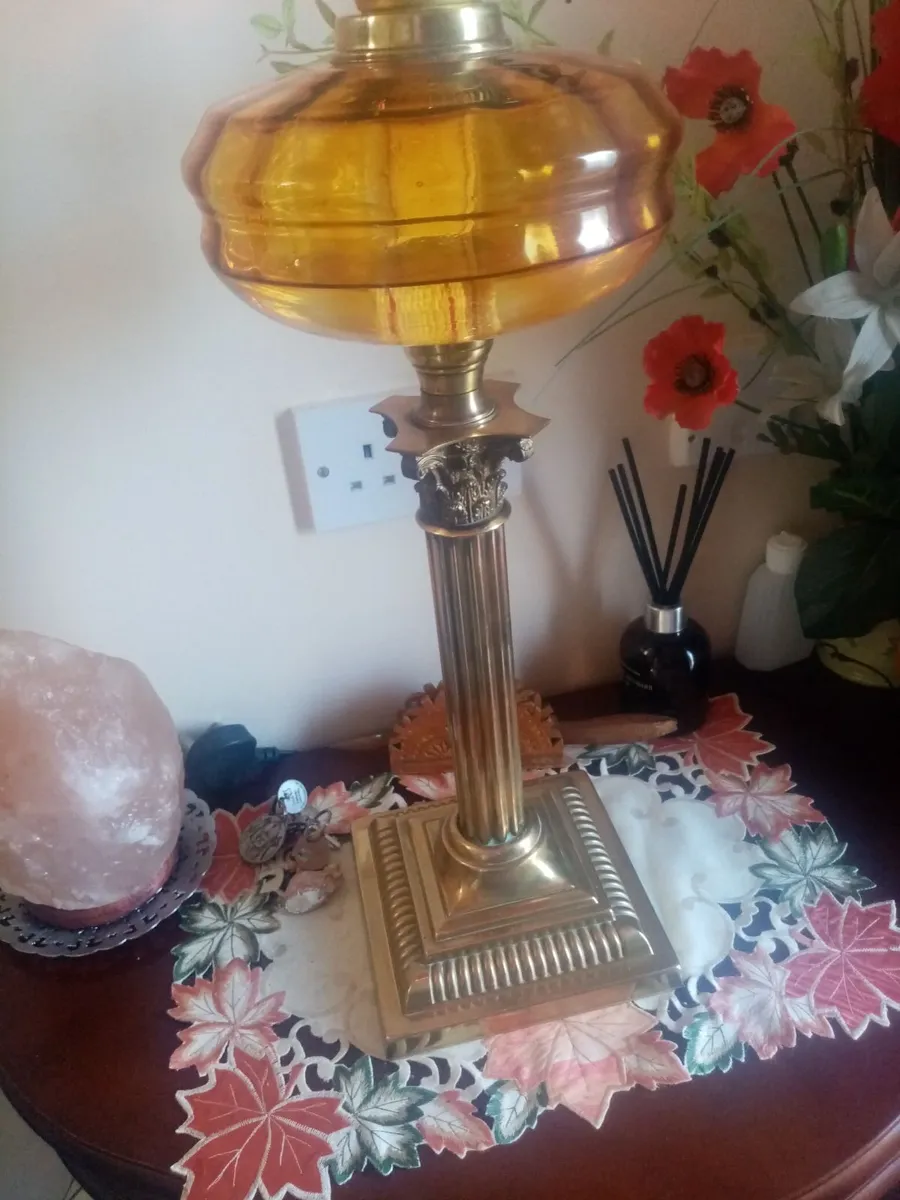 Victorian Oil Lamp - Image 3