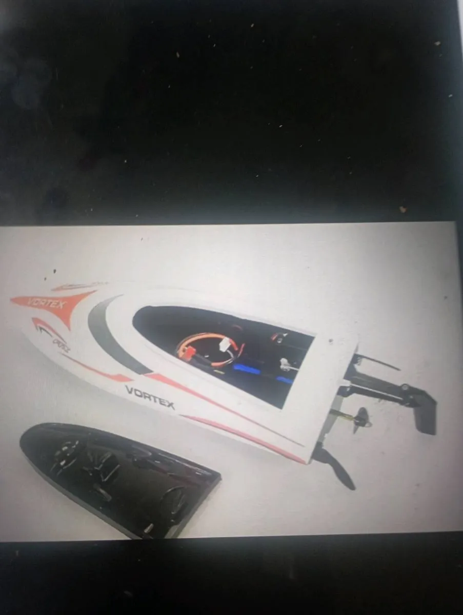 FXT VORTEX  HIGE SPEED R/C RACE BOAT 44cm. - Image 3