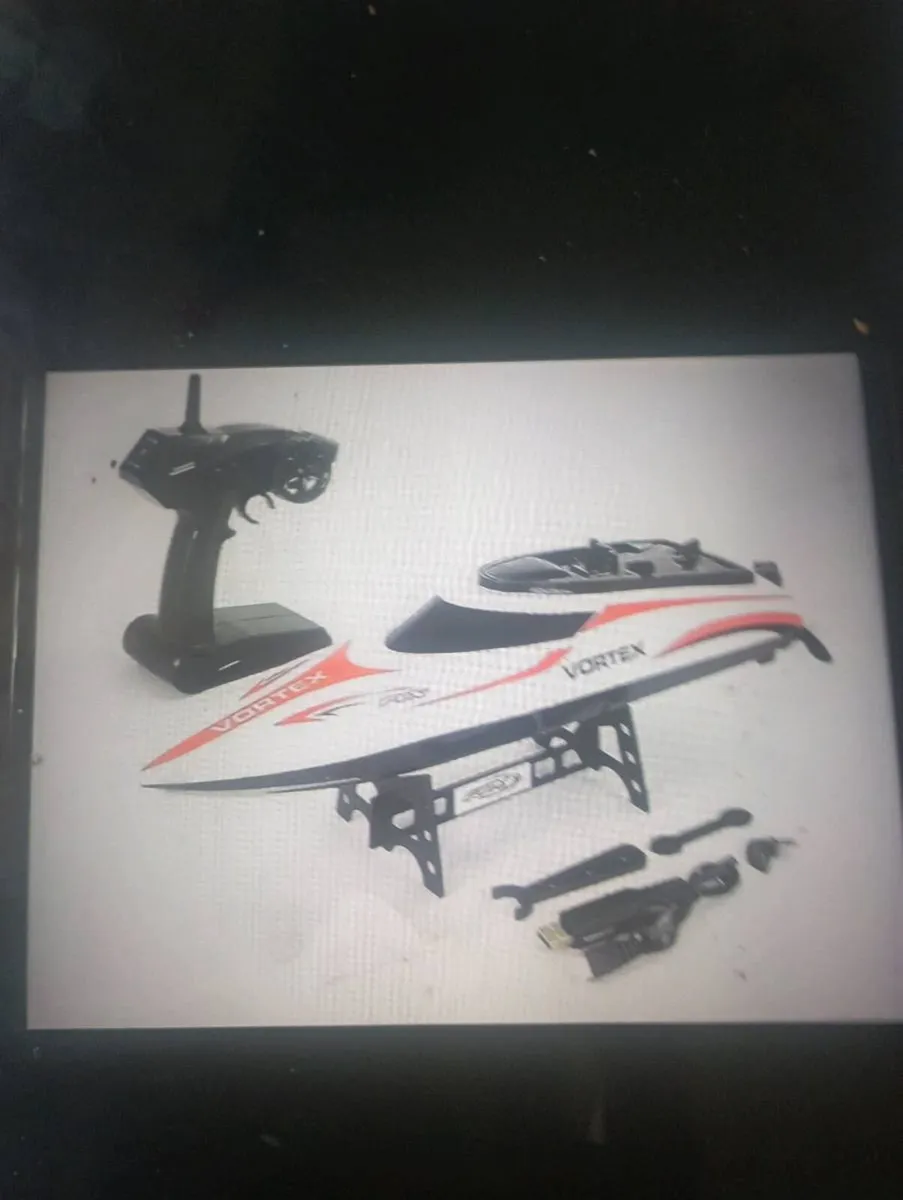 FXT VORTEX  HIGE SPEED R/C RACE BOAT 44cm. - Image 2