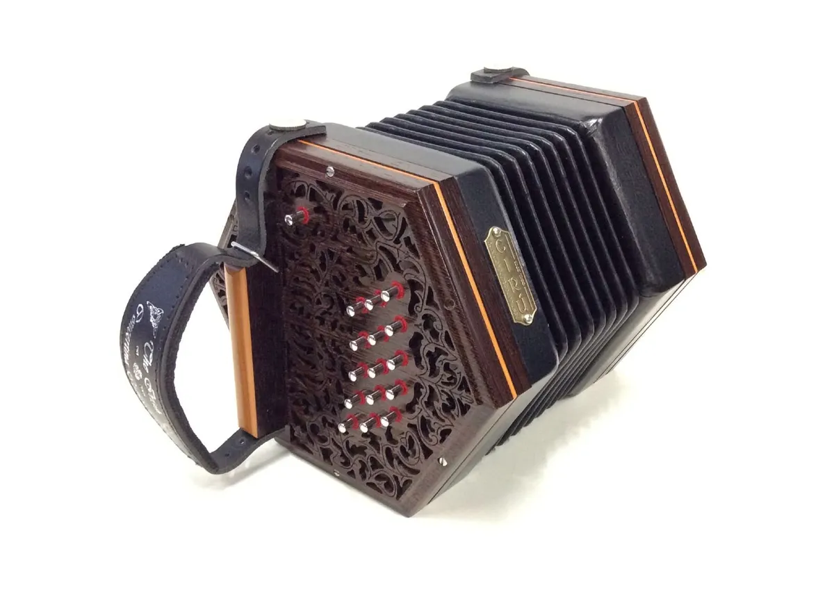 EIRÚ CONCERTINA - Image 1