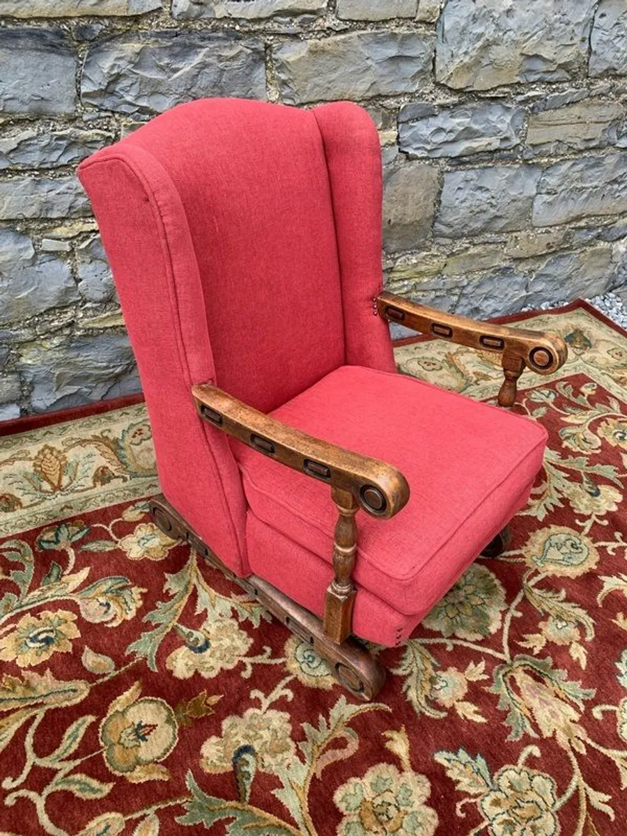 Victorian Walnut Nursing Rocking Chair. - Image 4
