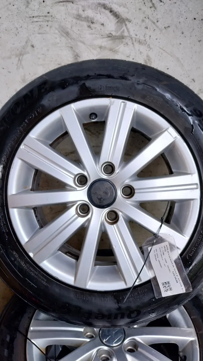 2012 Volkswagen Golf 15"Alloy Wheels Set 195/65R15 - Image 4