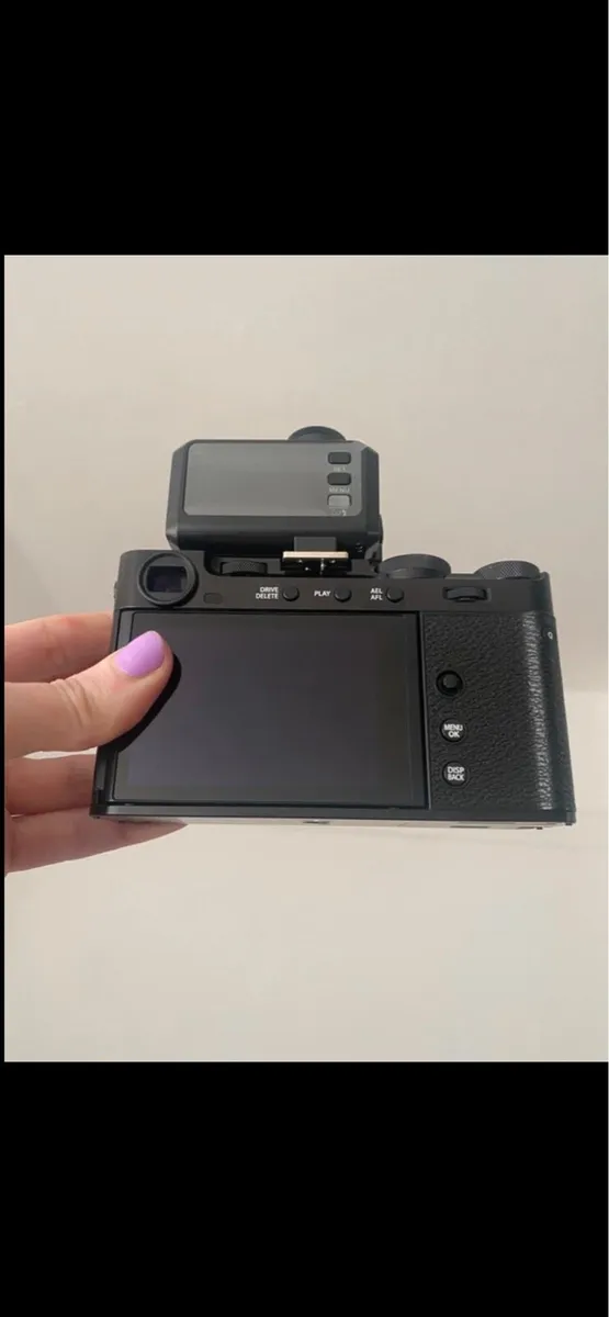 Fujifilm X-E5 Camera w/ lens and flash and battery - Image 3