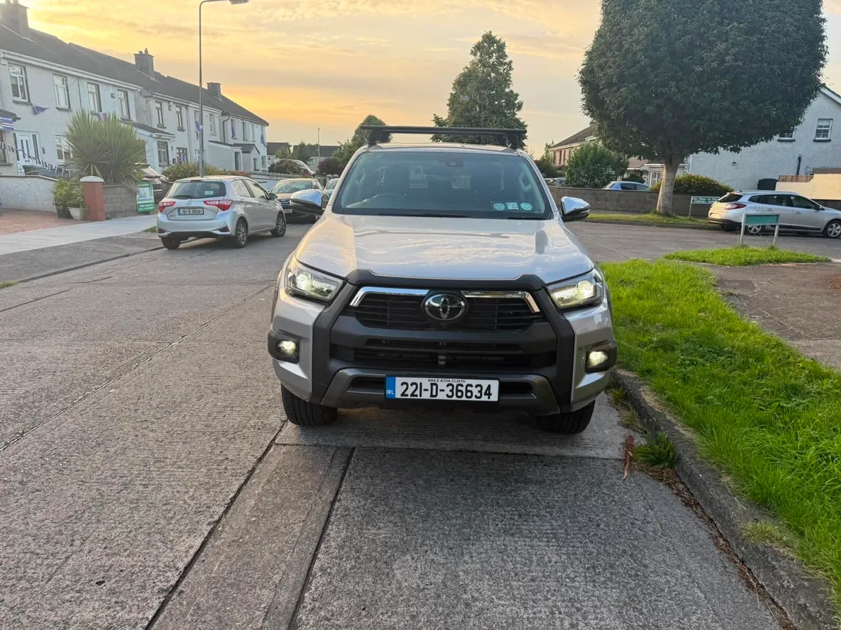 2022 Toyota Hilux Invincible Manual Only 10k Miles - Image 2