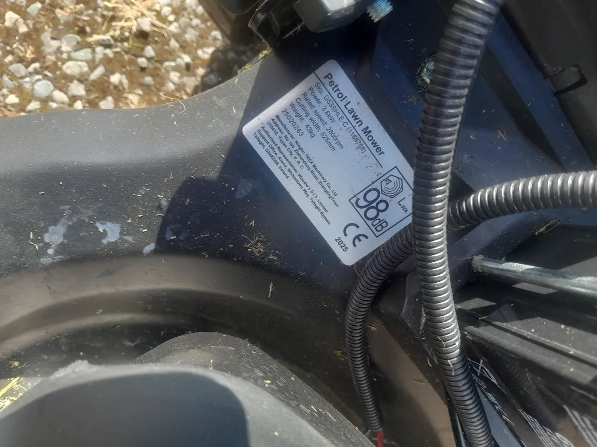 Self drive Lawnmower - Image 2