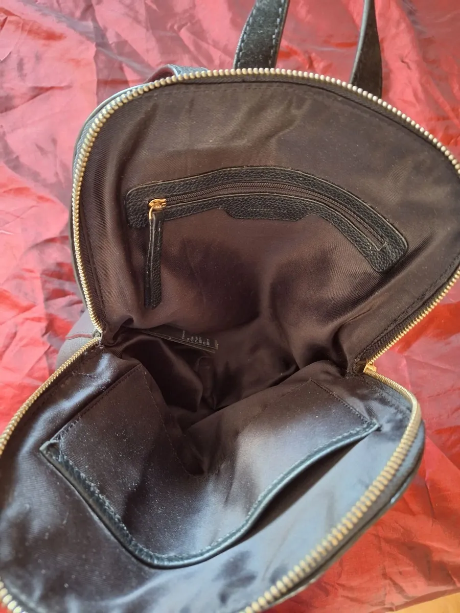 Monsoon leather backpack/handbag - Image 3