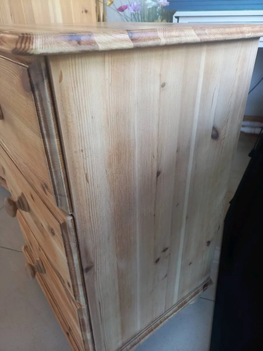 Chest of drawerw - Image 2