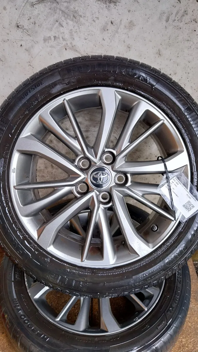 2018 Toyota Avensis  17" Alloy Wheels Set 215/55R1 - Image 4