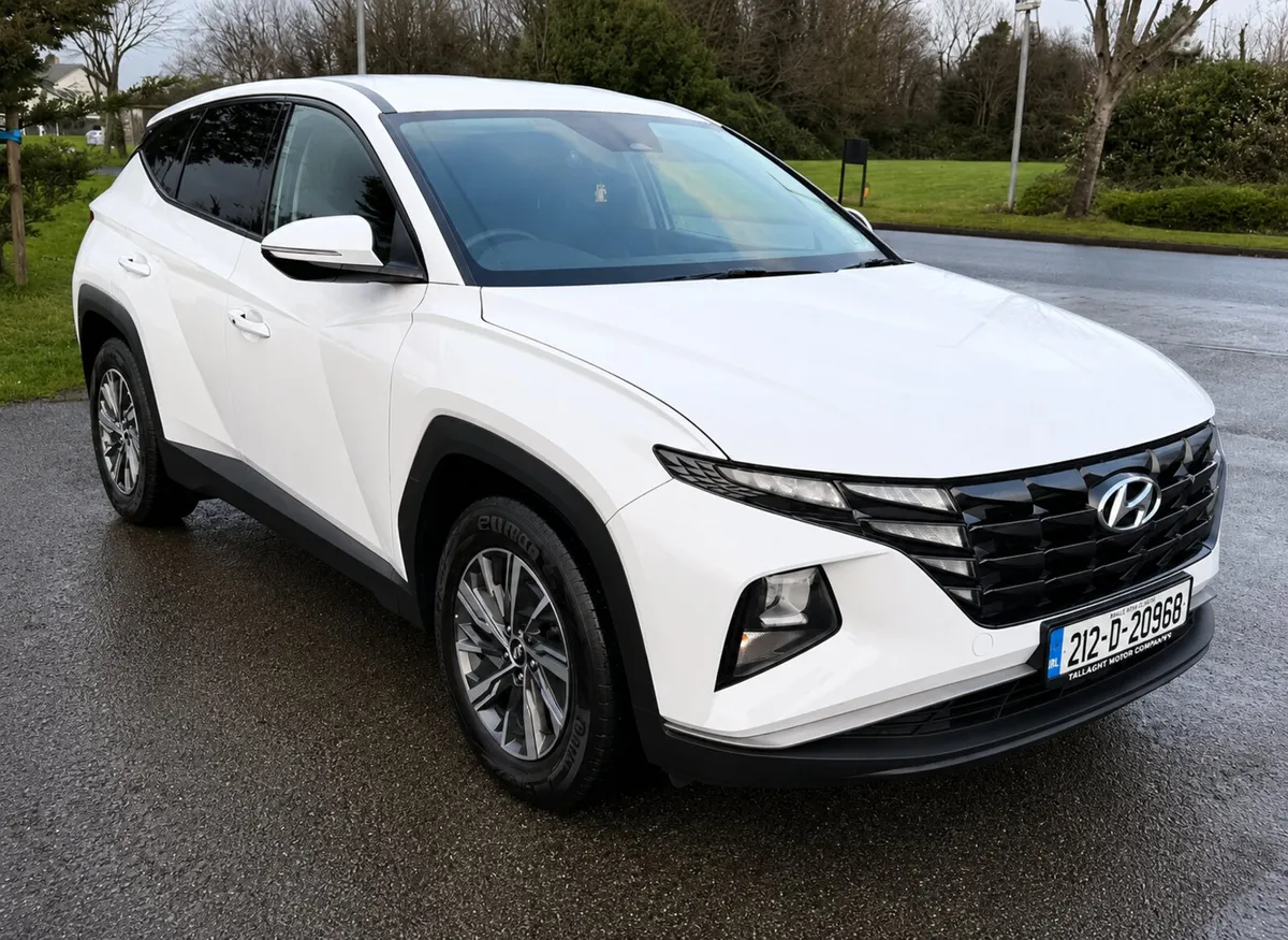2021 Hyundai Tucson LOW MILEAGE - Image 1