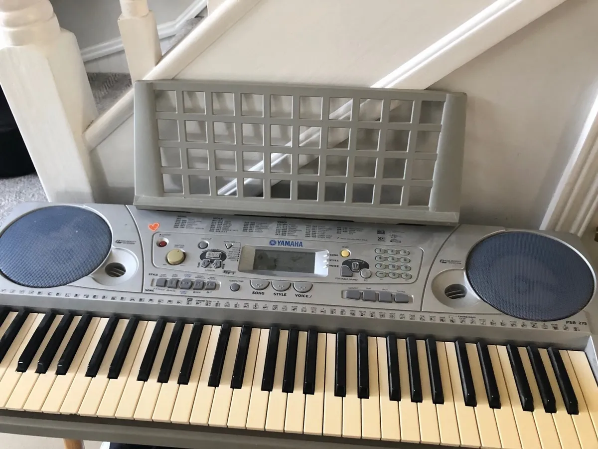 Yamaha keyboard - FREE - Image 2