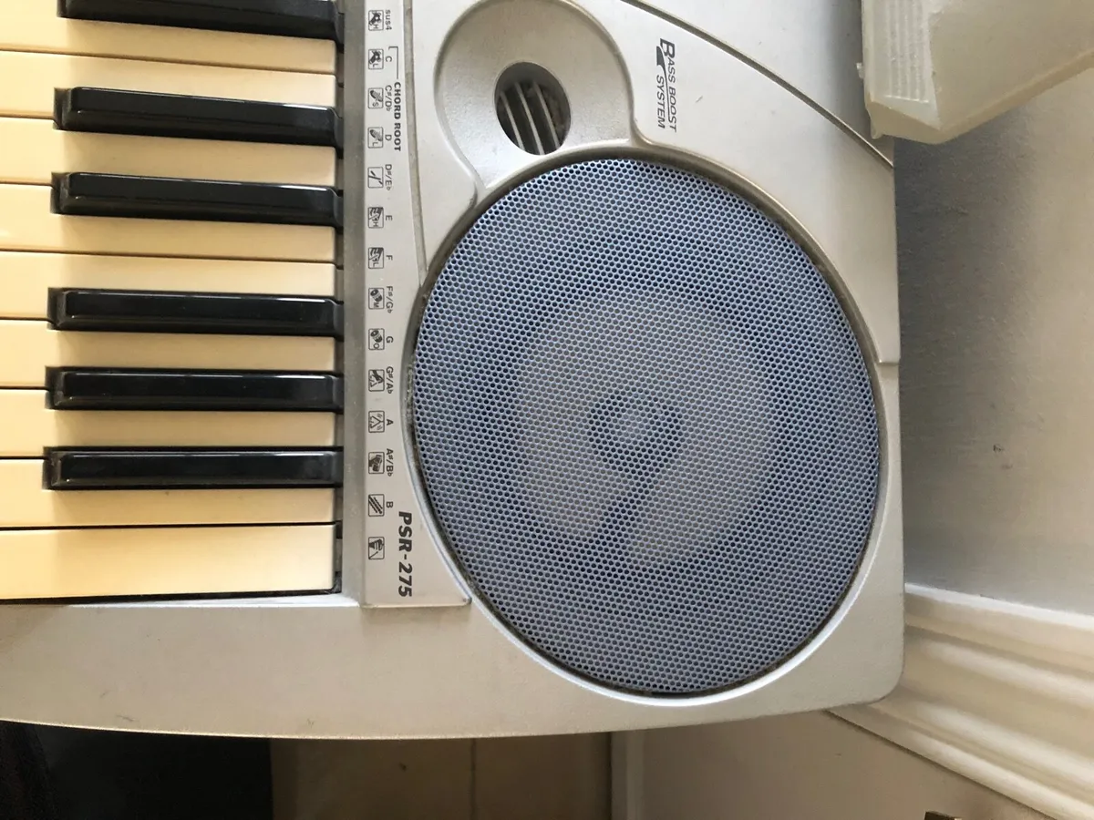 Yamaha keyboard - FREE - Image 3