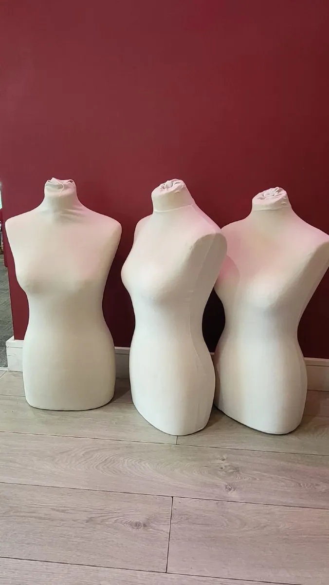 Busts / Mannequins - Image 1