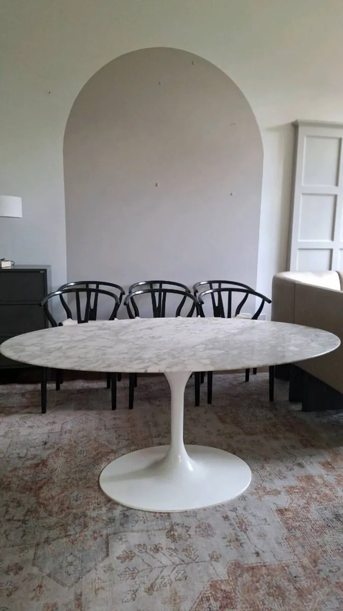 Six Wishbone Chairs - Image 3
