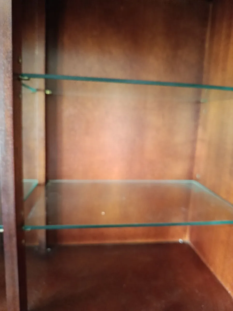 Large cabinet - Image 3