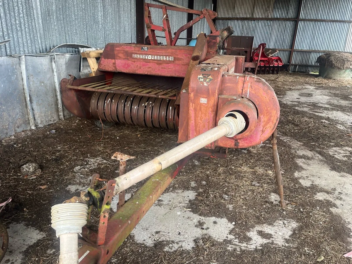 massey ferguson  square baler - Image 2