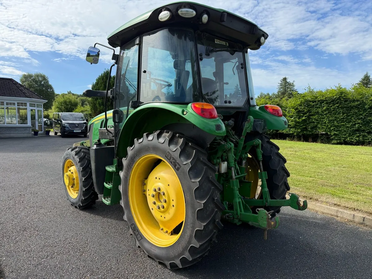 John Deere 5090R - Image 3