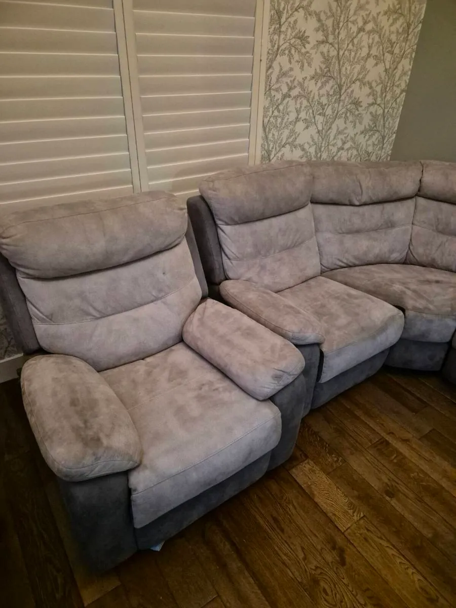 Corner Couch - Image 4