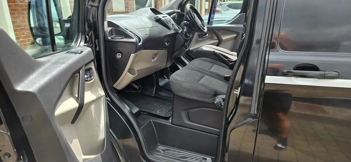 Ford Transit Custom 2013 - Image 4