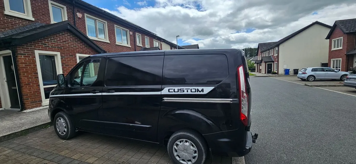 Ford Transit Custom 2013 - Image 2