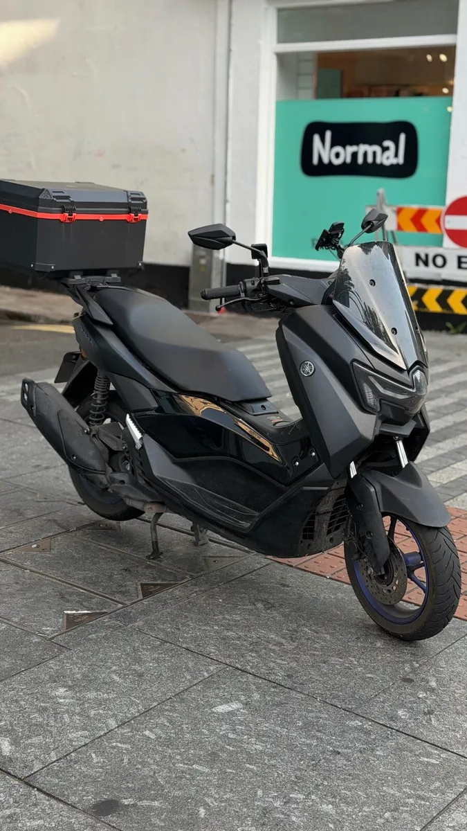 2026 Yamaha NMAX | 9,000 KM | Top Box & Wireless - Image 2