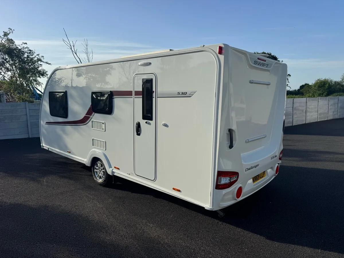 2016 Swift Challenger 530 4 Berth ALDE Heating - Image 3