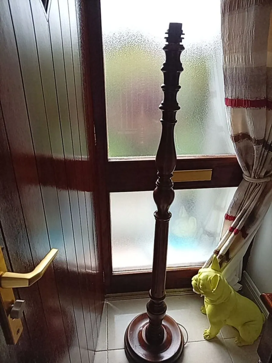 Tall lamp