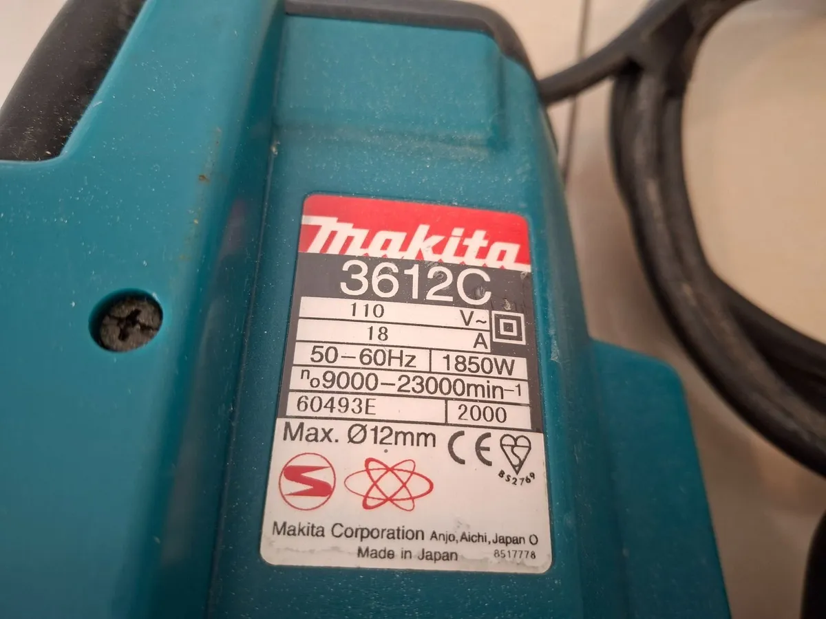 Makita 3612C Plunge Router 110v - Image 4