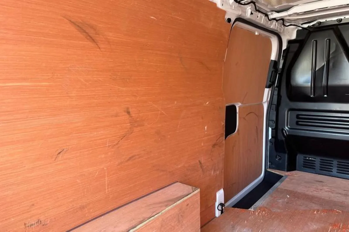 Ford Transit Custom TREND - Image 4