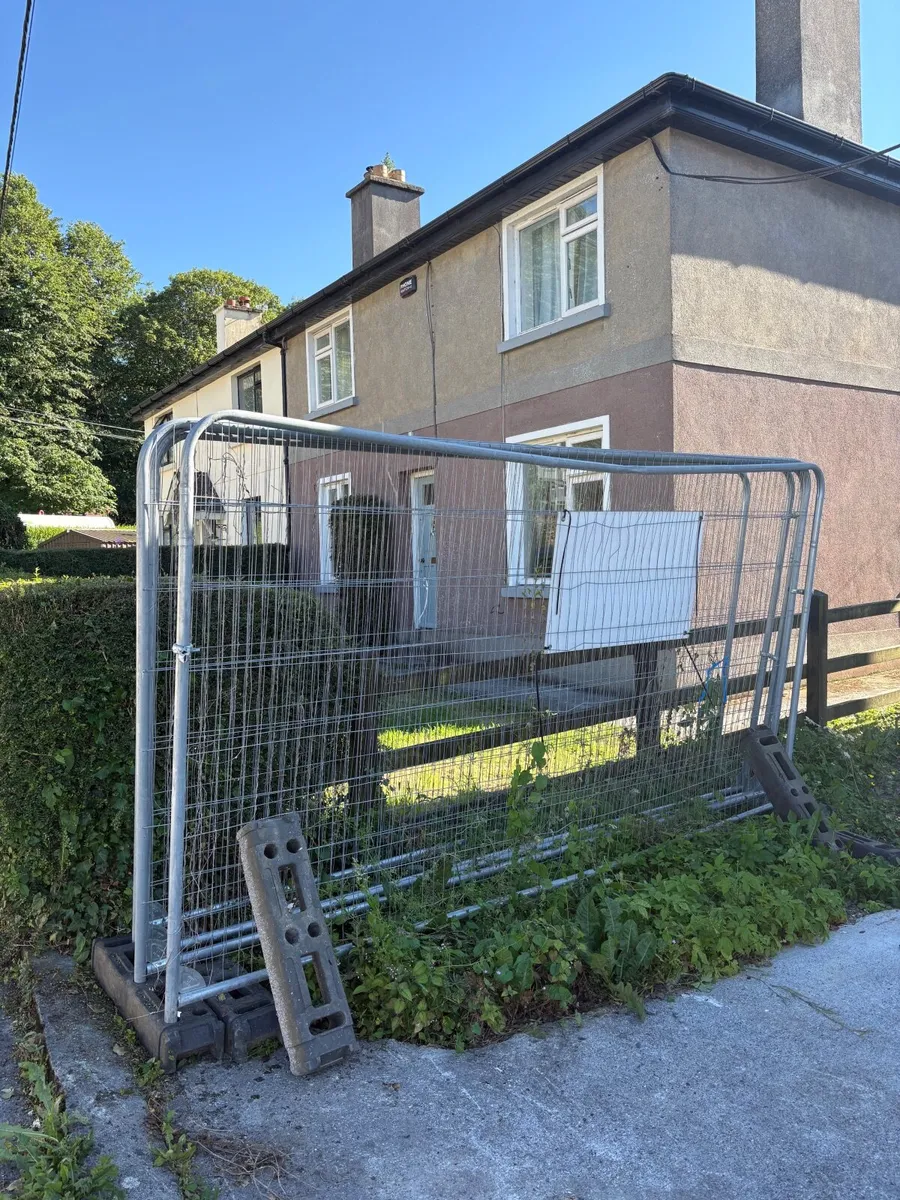 Harris fencing - Site fencing - Image 3