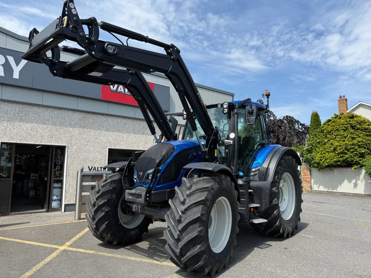 New Valtra N175 Active with G5s Loader - Image 4